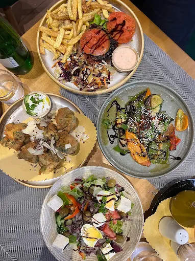 Best Restaurants Near Cozy Corner Apartment